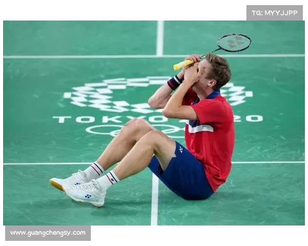 安赛龙凭借网前扑球技艺力克对手勇夺新加坡大师赛男单冠军