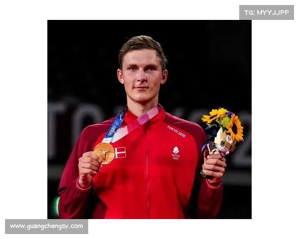 安赛龙领衔丹麦队勇夺苏迪曼杯决赛席位表现惊艳全场